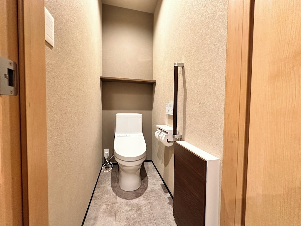 AOI SUITE TAKAYAMA