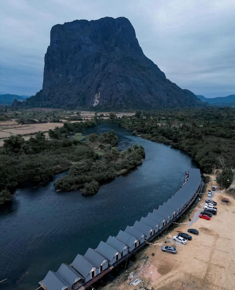 Heun Phea Meuang Feuang Riverside2