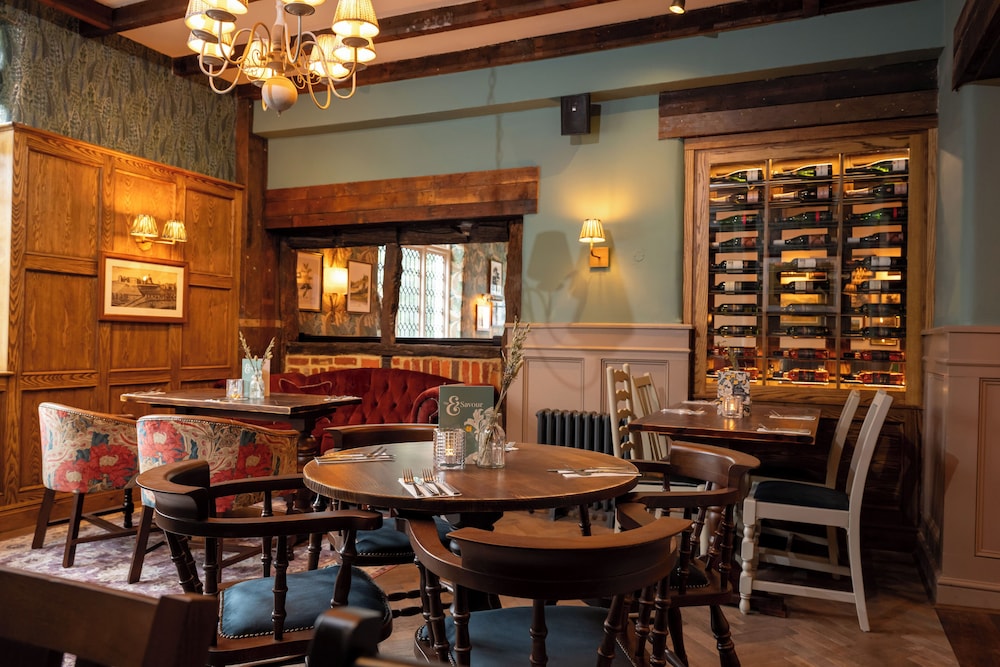 Wheatsheaf Hotel - Virginia Water by Chef and Brewer Collection