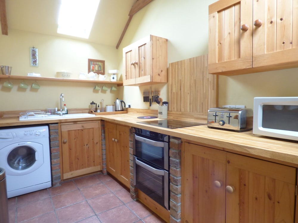 Meadow Cottage view 5