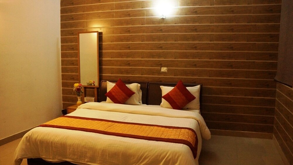 Maxfort Airport Hotel