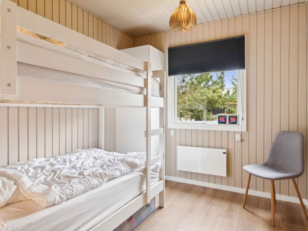 5 Star Holiday Home in Hals