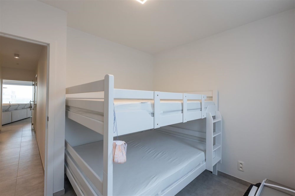 Spacious New-build Apartment With Large Terrace