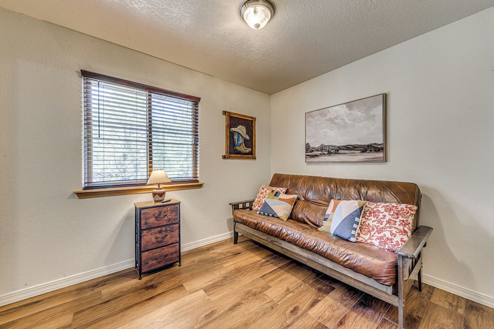 18 Mi to Ski Apache - Ruidoso Home Fit for Family!