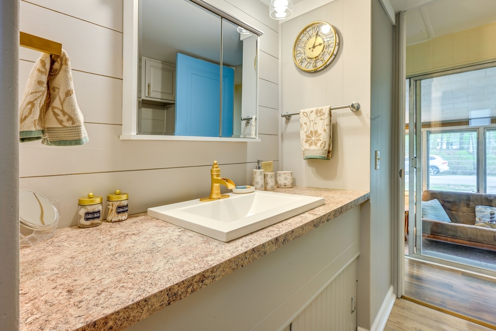 Walk to Lake Huron: Pet-friendly Caseville Cottage - Property Image 14