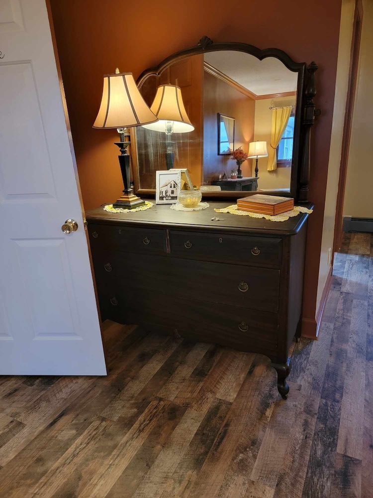 Moonlight Manor Bed and Breakfast view 5