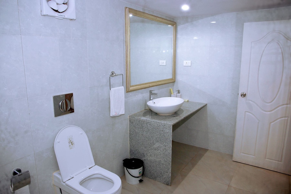Morjim Holiday Beach Resort