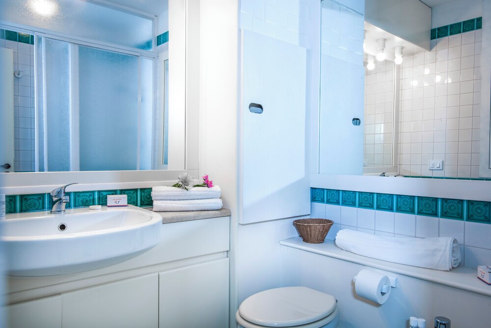 Home Le Querce en Olbia — bathroom