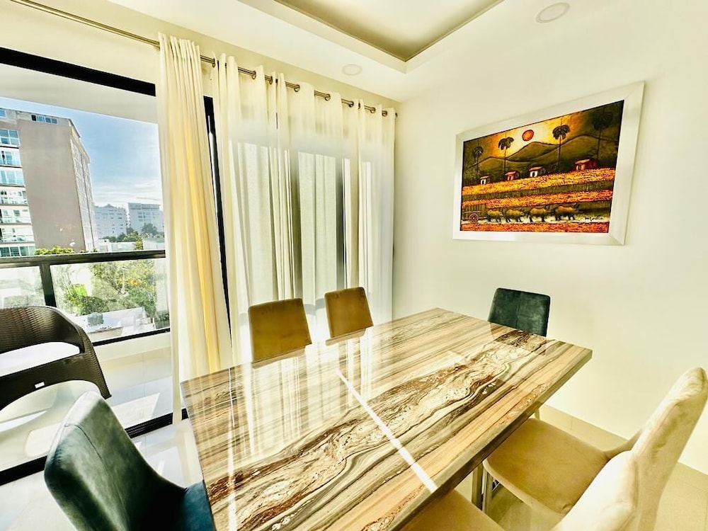 Two Bedroom Space With Pool Oasis Near Hotel Embajador
