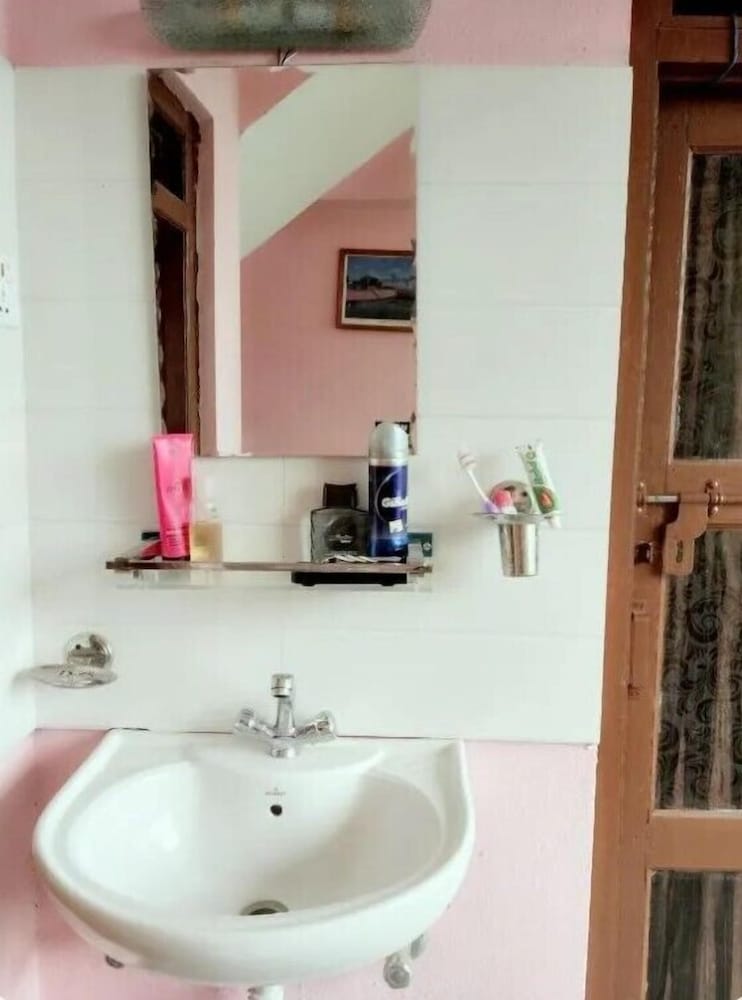 Everest Home Stay Apartment Timal II