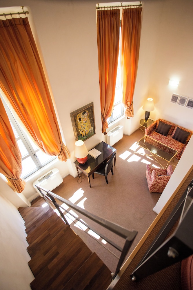 Mira-mare Apartments & Suites