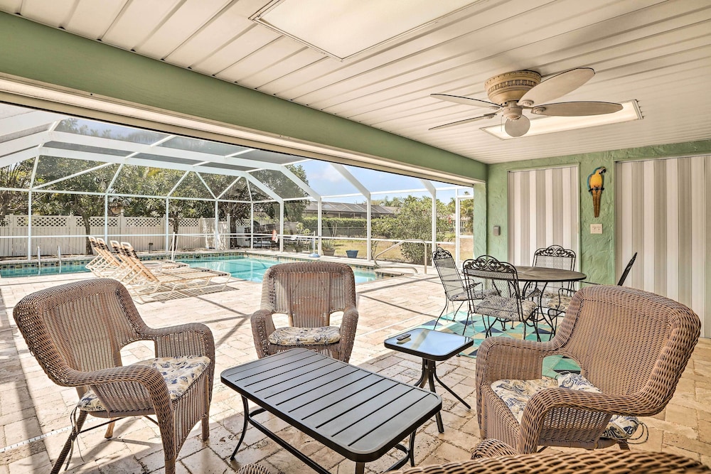 Screened Lanai: Colorful Cape Coral Retreat view 5