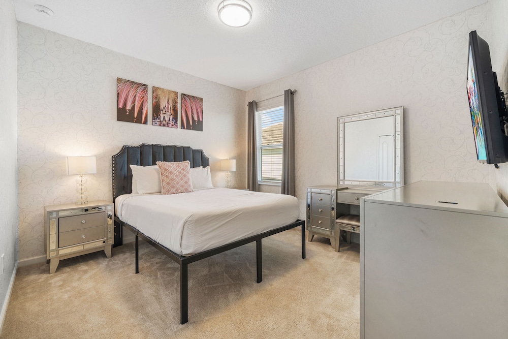 8005 Oak Shadow Ct