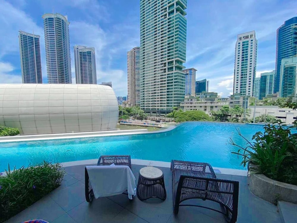 Hotel Residences at Acqua