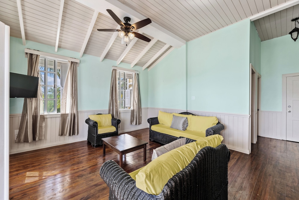 Belize Reef Escape