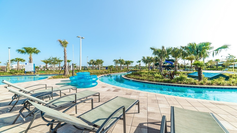 Storey Lake Pool Villa 4327 - Image 2