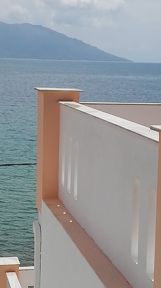 Nereides Apartments