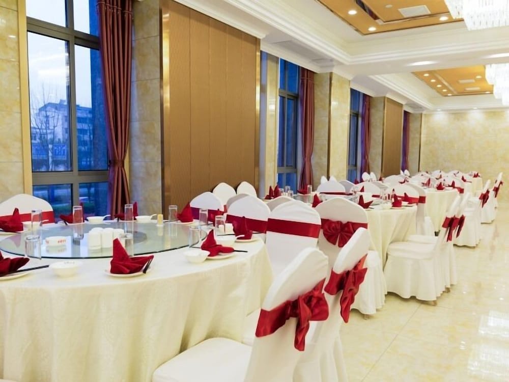 GreenTree Inn Hefei Feixi County South Jinzhai Road Jinyun International Hotel