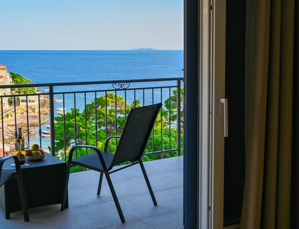 B&B Zora Panoramic View