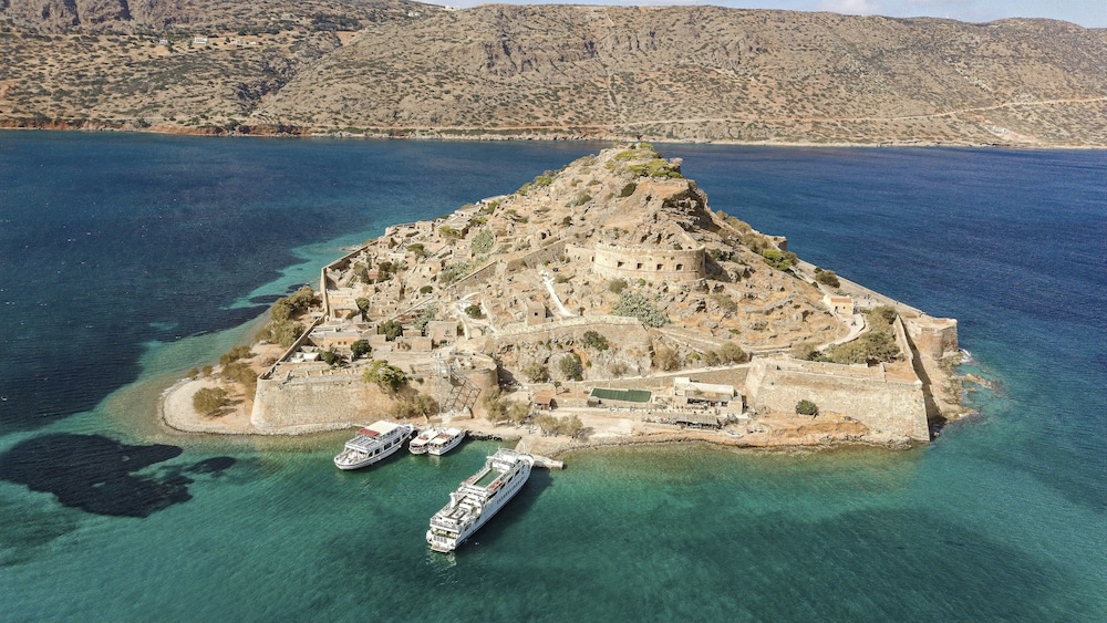 Notiko villas