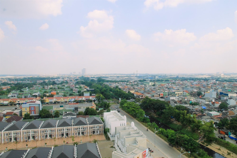 Comfy Studio Mustika Golf Residence Apartment view 3