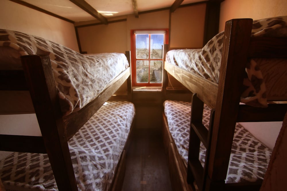 Narakan Hostel