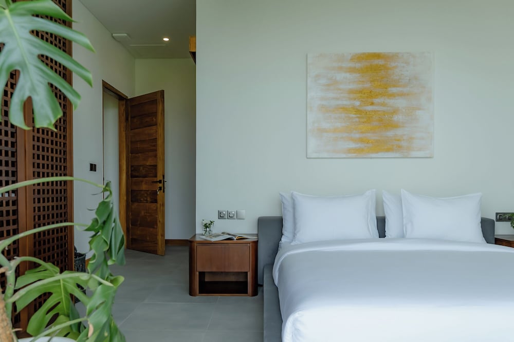 AMO Residences