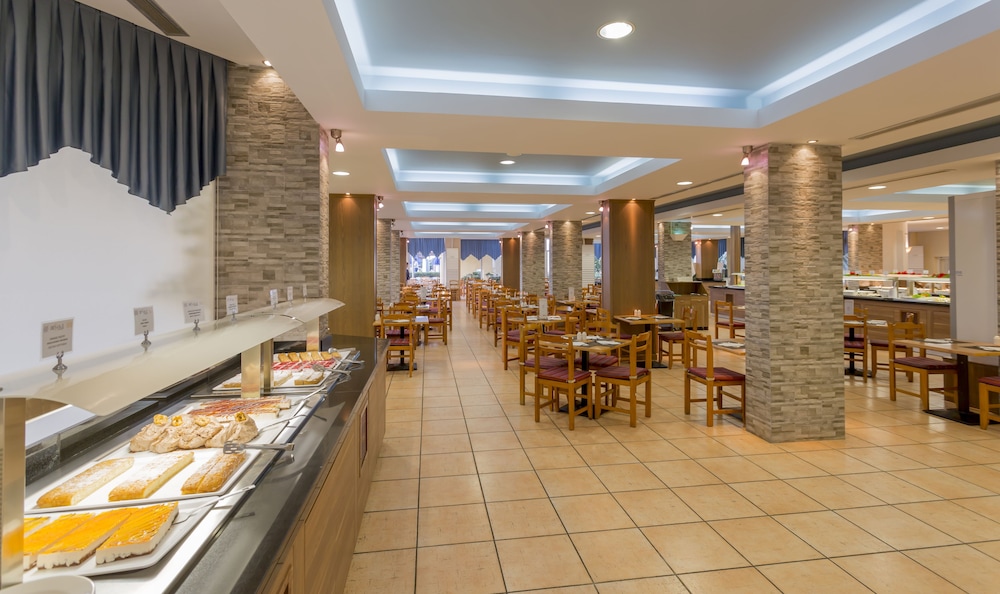 Dessole Dolphin Bay Resort – All Inclusive