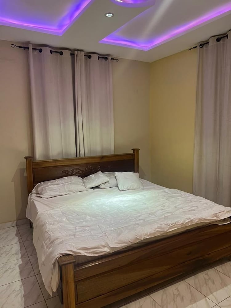 Fantastic 2 Hotel