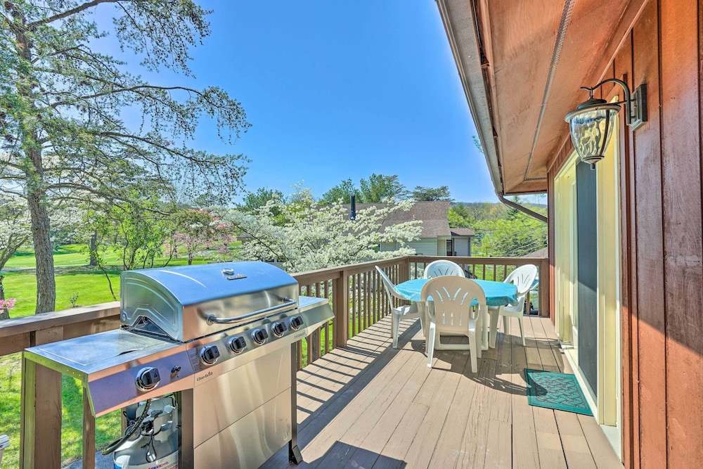 Retreat on The Woods Resort: Mtn View Golf Course! - Property Image 9