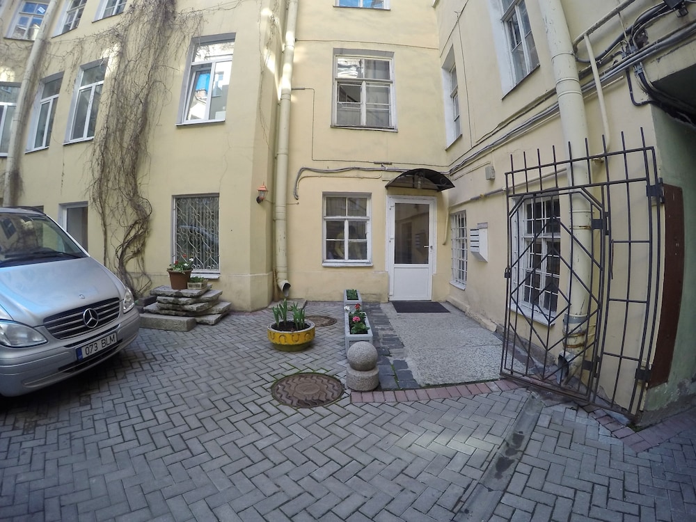 Milne Appartments