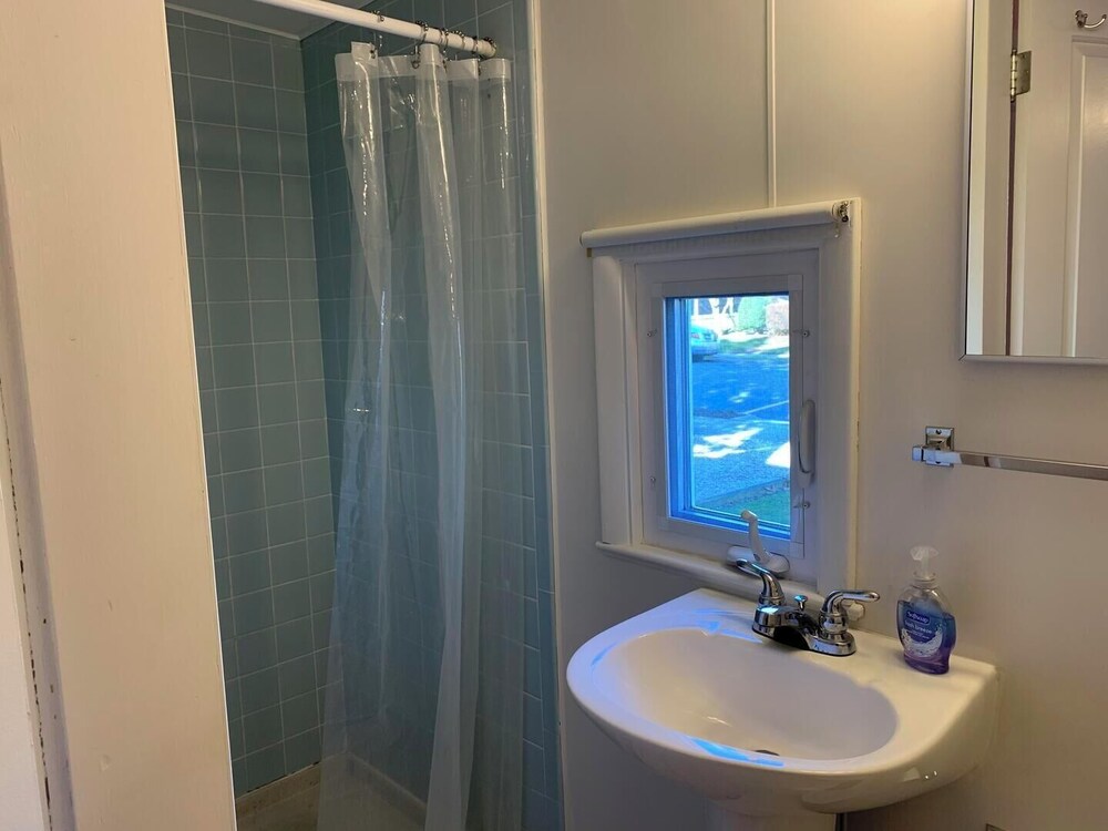 Laurel Street 212a