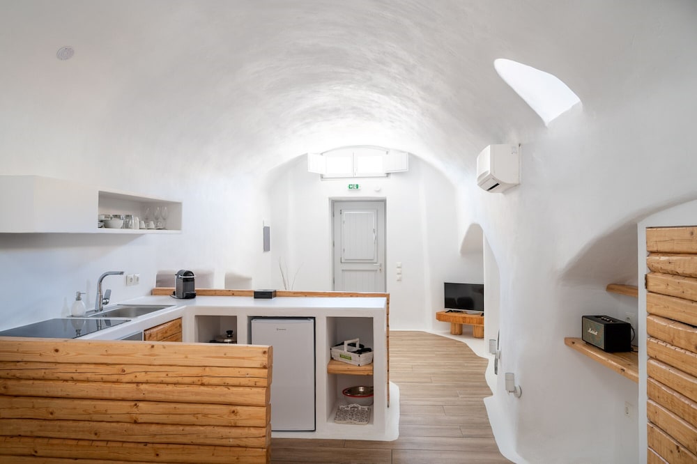 Karpimo Suites