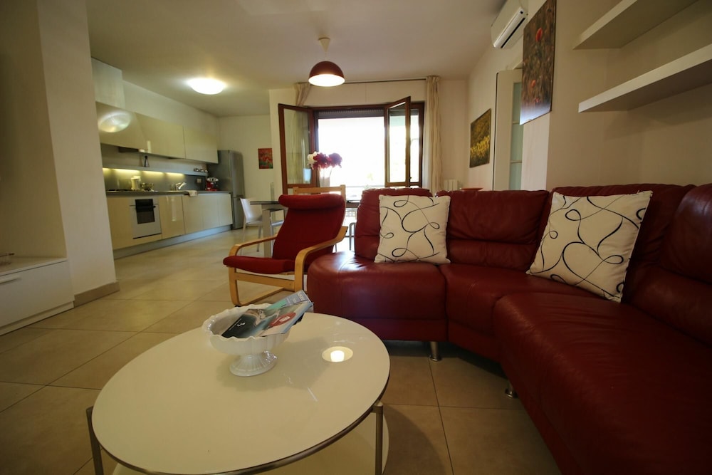 Porto Recanati Suite Apartment - Porto Recanati Su view 3