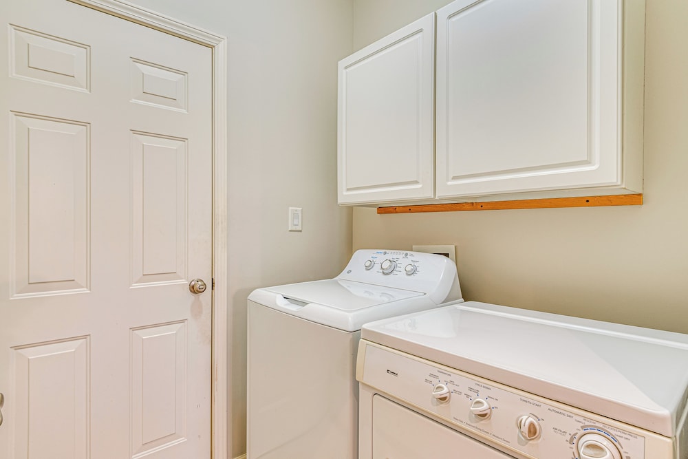 Close to Main Street: Townhome in Zionsville