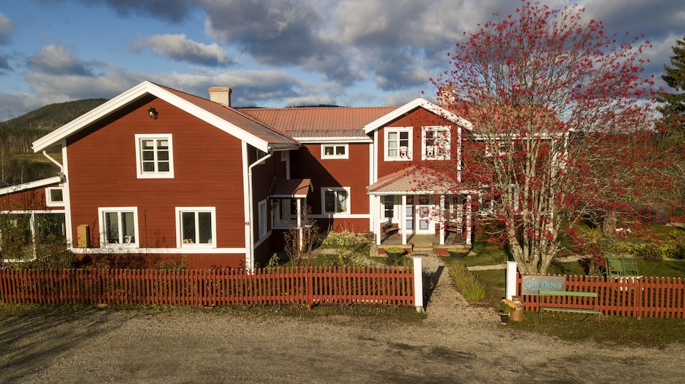 Chinova Mötesgård