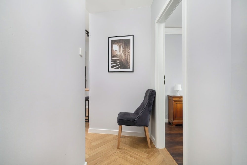 Wroclaw Center Apartment by Renters