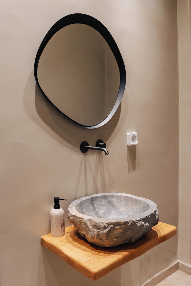 Erthā Suites with private pools