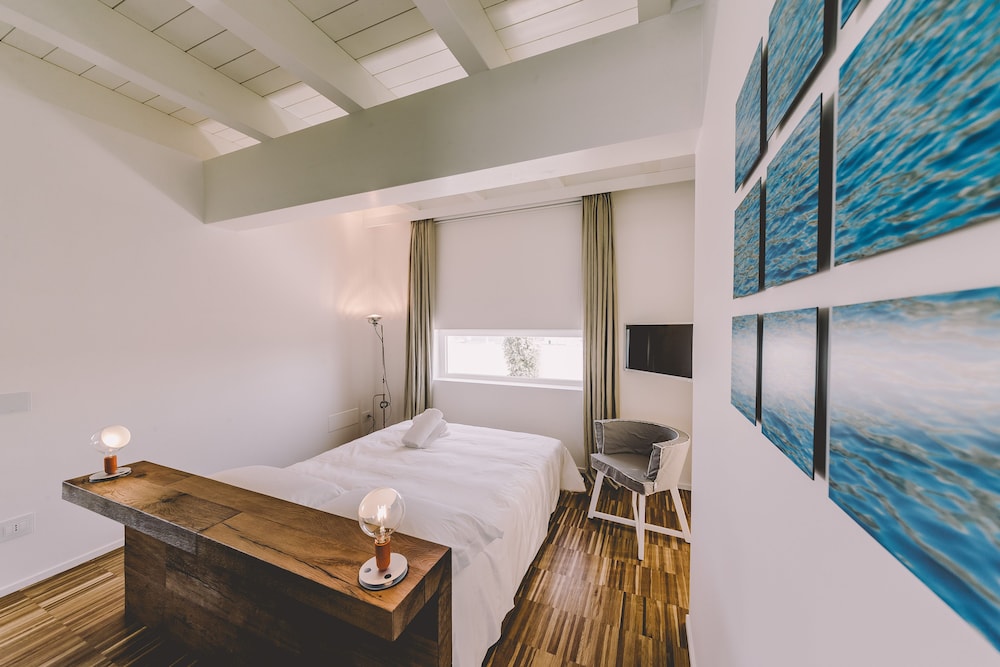 Suite 10