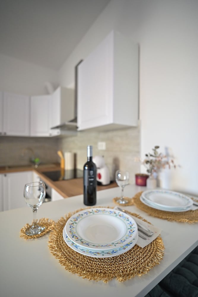 Ami Aparment Strožanac