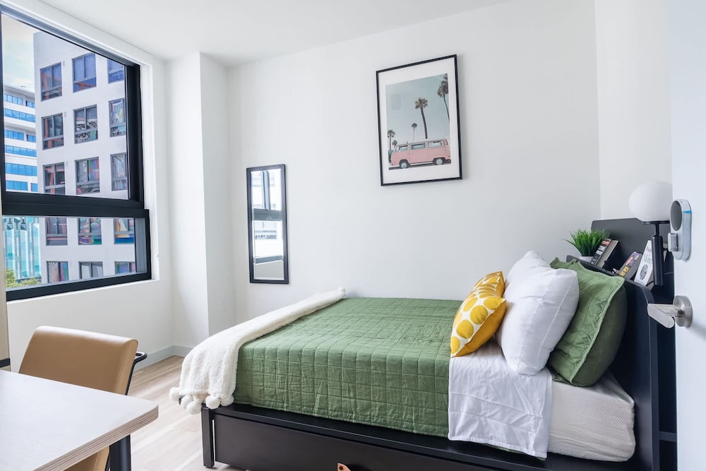 w Spacious Modern 3BR in Wynwood