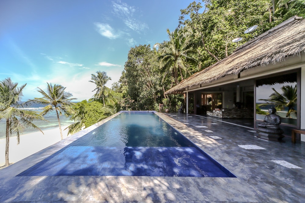 Den Pasar Nasog Villa