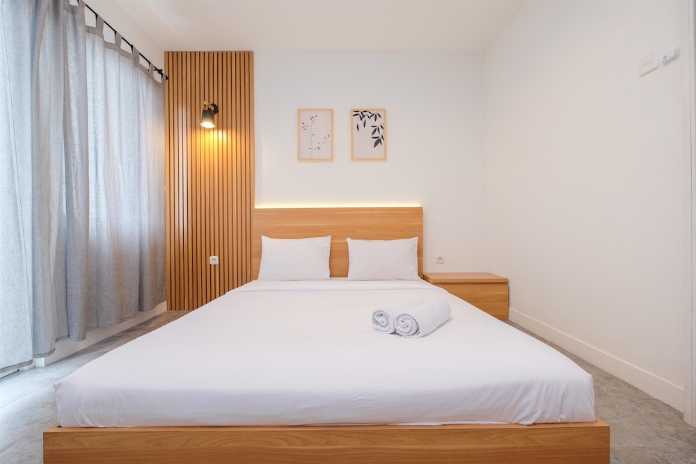 Cool and Warm 1BR without Living Room at Sentul Tower Apartment