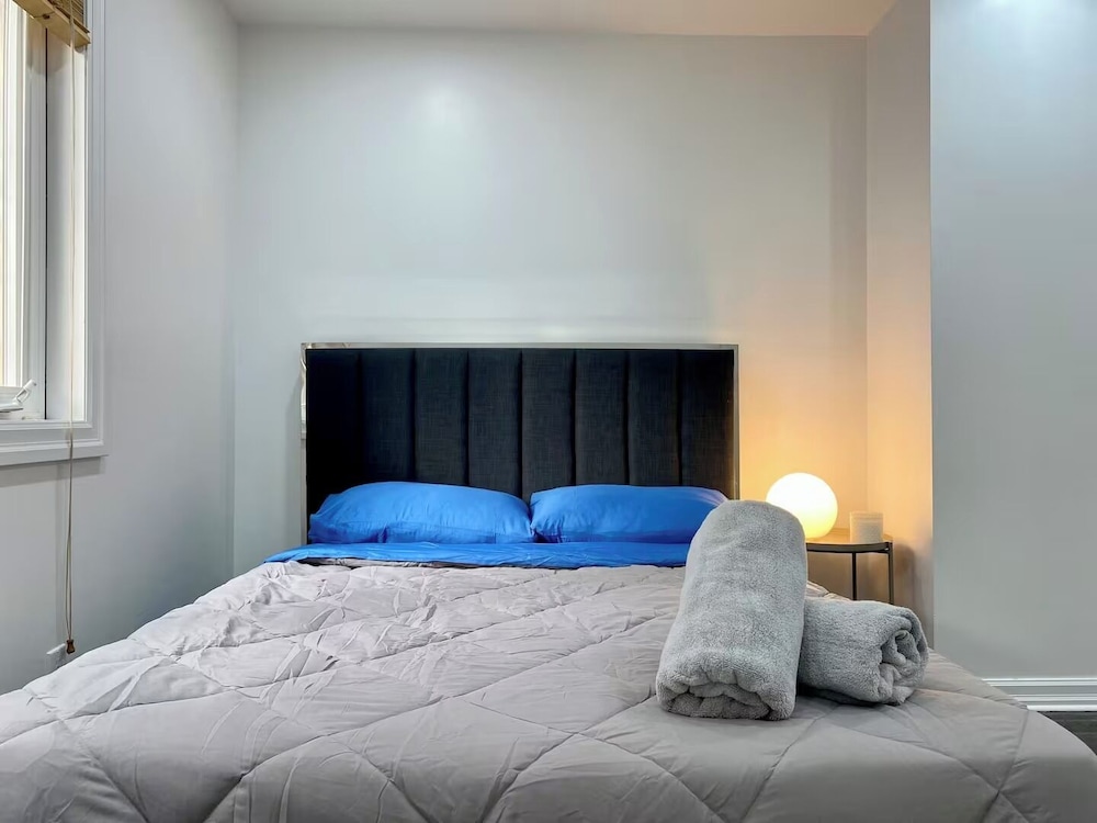 Vibrant City Retreat