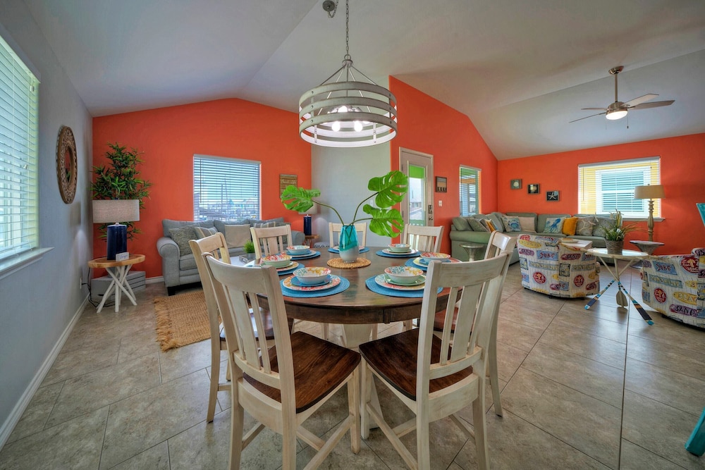 Laid Back Lime by AvantStay | Near Beach w/ Pool, Complimentary Pool Warmer view 5