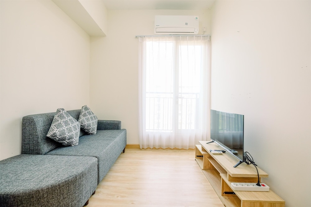 Best Deal and Homey 2BR Podomoro Golf View Apartment