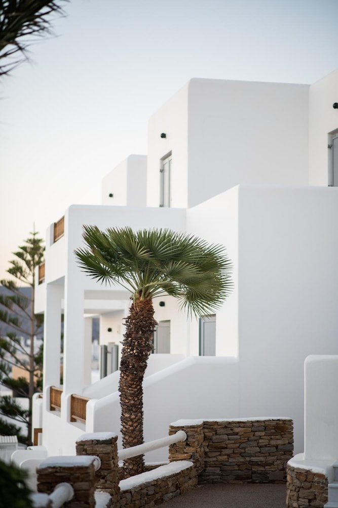 Hotel Avanti Hotel - Image 1