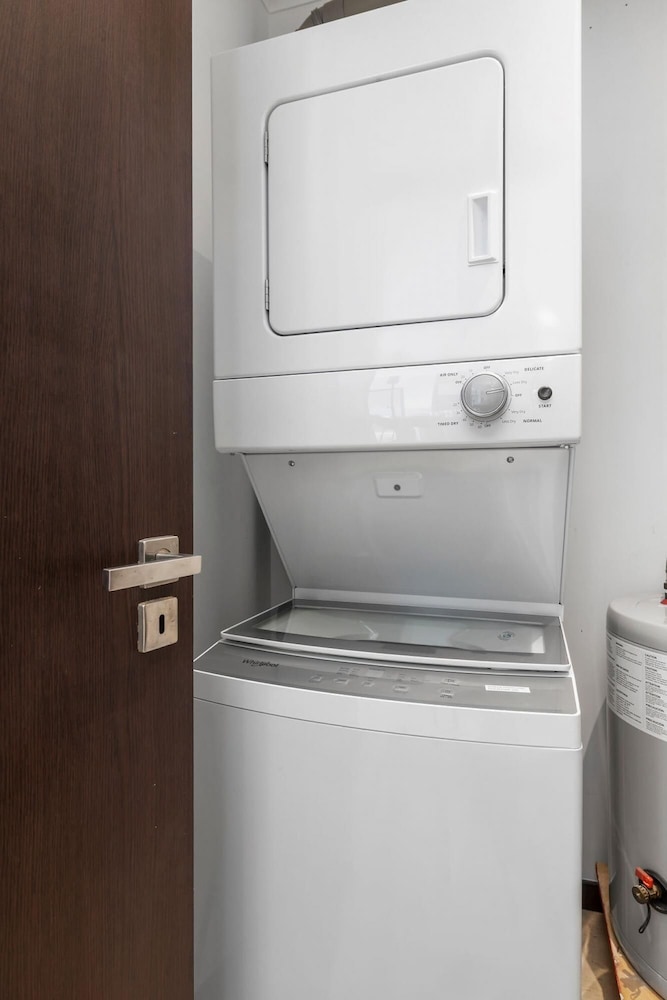 Le Vent Eagle Beach 2BR 2 5BA - Amazing Amenities