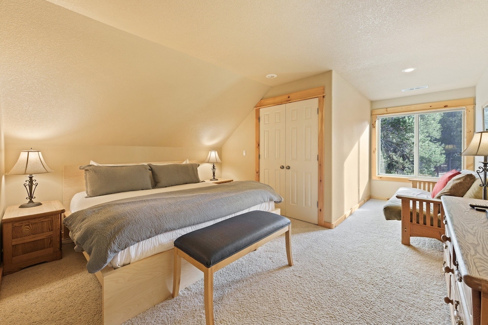 Poplar 16 5 Bedroom Home