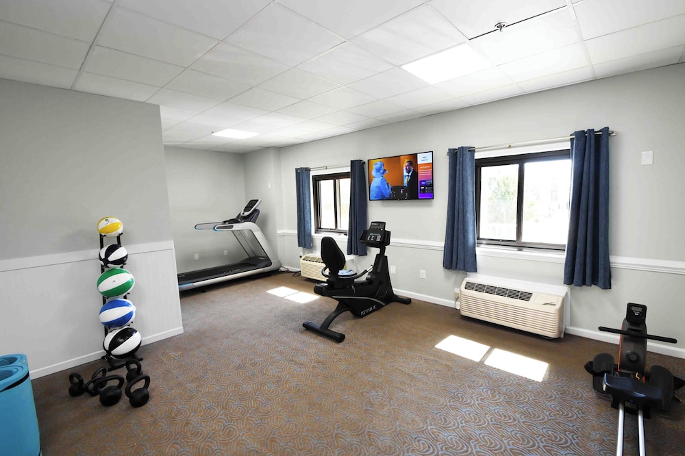 Coastal Palms Inn & Suites